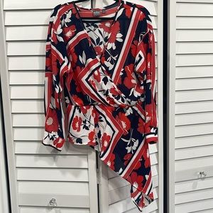 Long sleeve, asymmetrical top